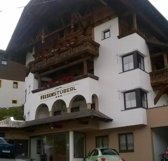 پانسیون Felsenstüberl