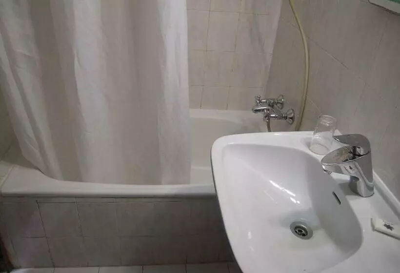 پانسیون Guesthouse Lusa Atenas