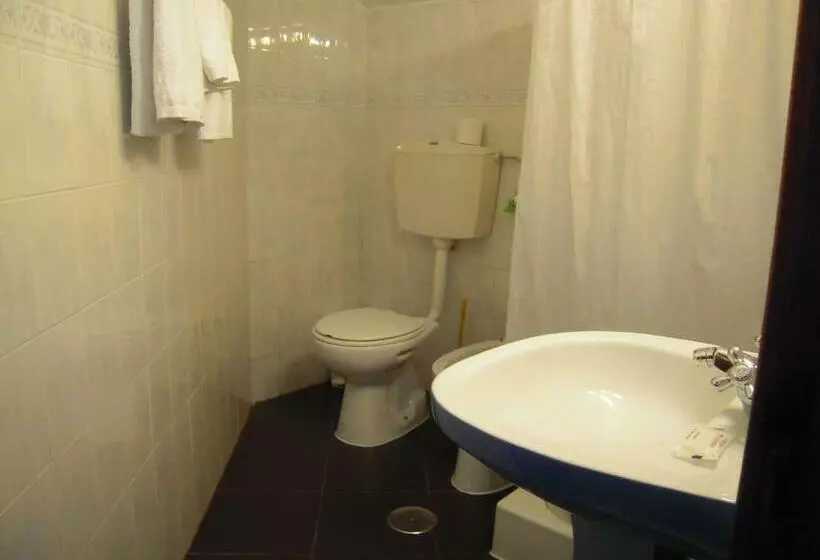 پانسیون Guesthouse Lusa Atenas