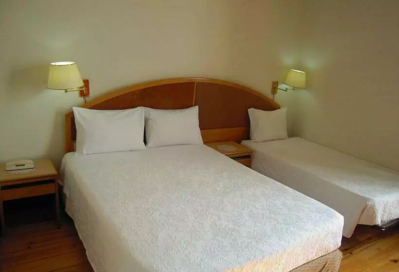 پانسیون Guesthouse Lusa Atenas