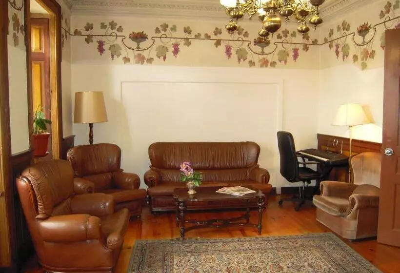 پانسیون Guesthouse Lusa Atenas