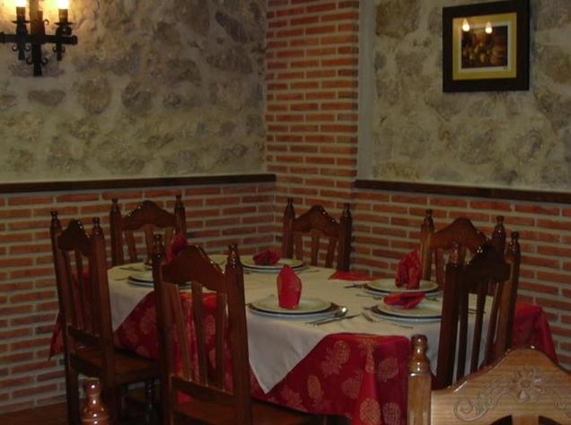 بنسيون Hostal Camino Real