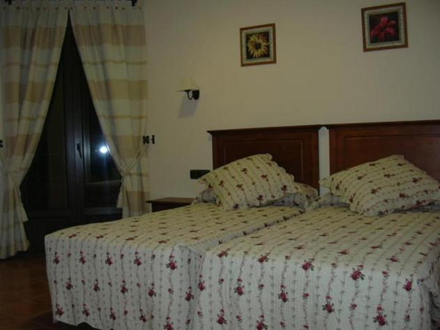 بنسيون Hostal Camino Real