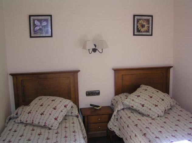 بنسيون Hostal Camino Real