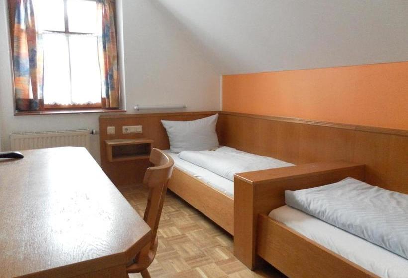 Pensão Landgasthof Asum