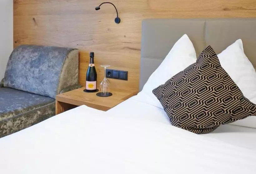 پانسیون Landgasthof Mayr