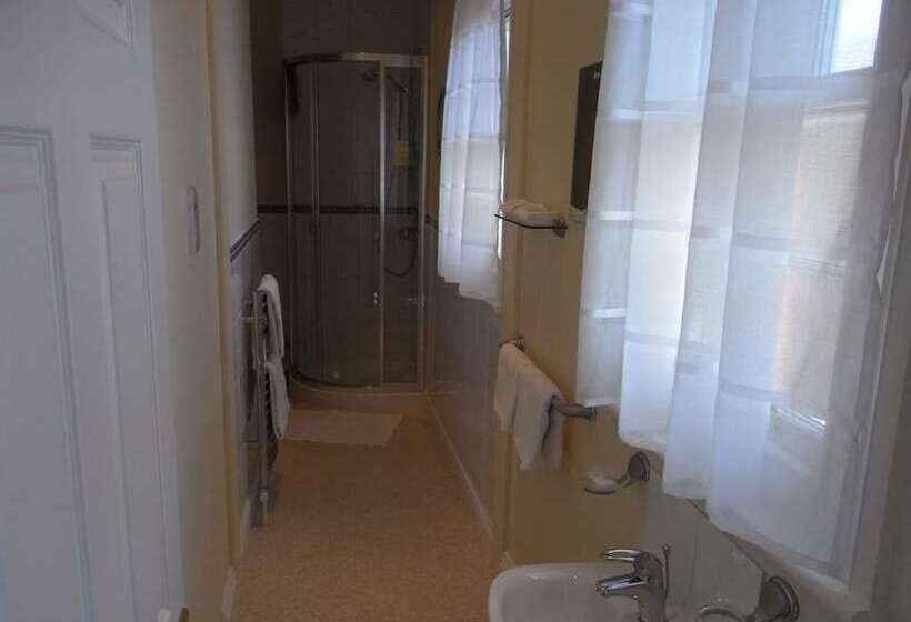 بنسيون Malt Lodge