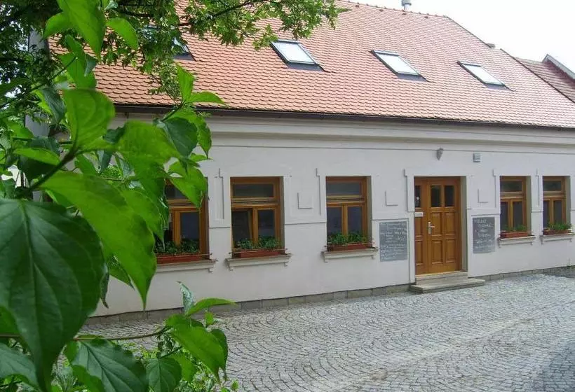 Majatalo Penzion A Caférestaurant U Lávky