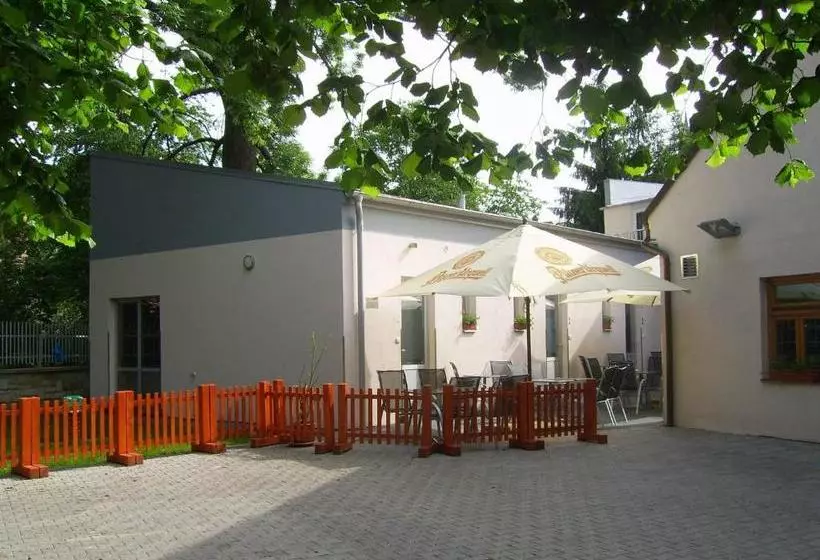 Majatalo Penzion A Caférestaurant U Lávky