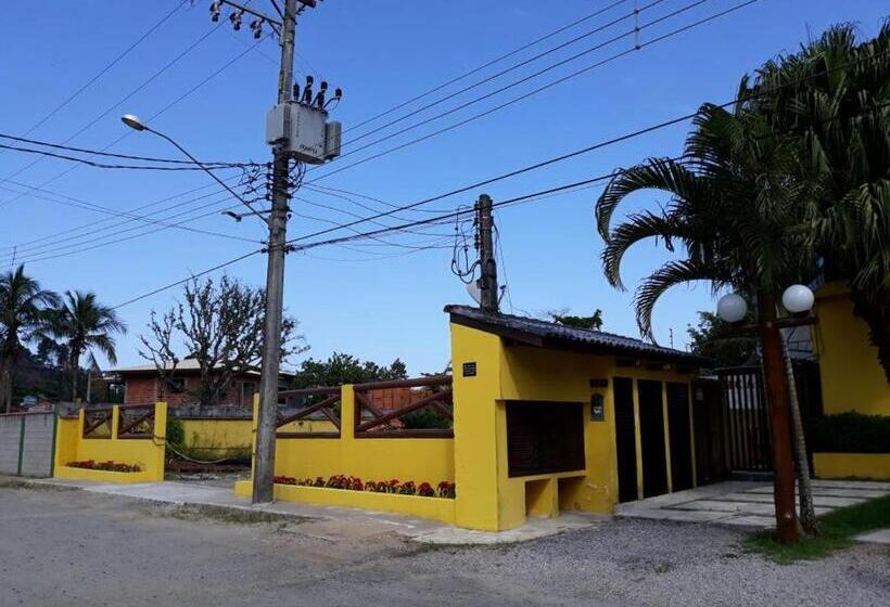 Pansiyon Pousada Azul Banana Maresias