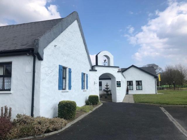 Pensjonat The Courtyard Guesthouse B&b