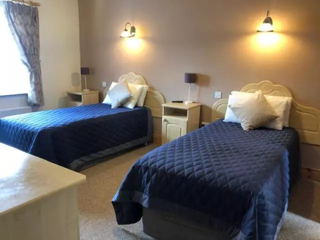 پانسیون The Courtyard Guesthouse B&b