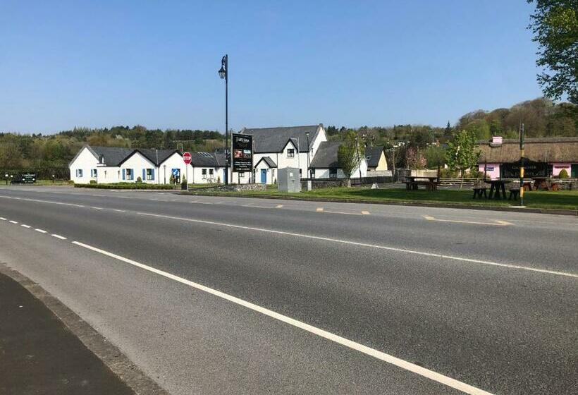 Pensjonat The Courtyard Guesthouse B&b