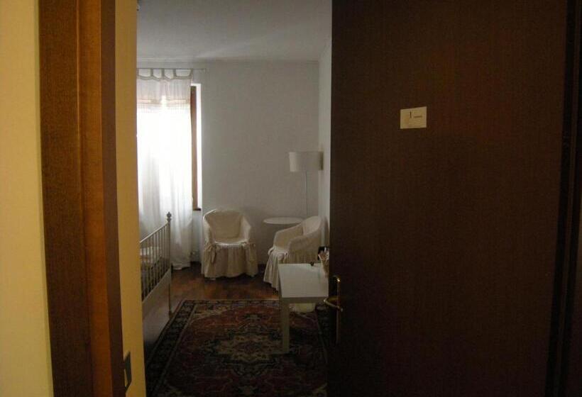 פנסיון Tre Camere