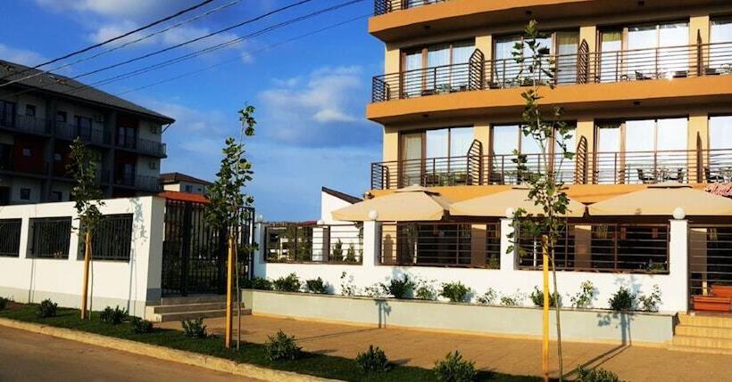 פנסיון Vila Sangria