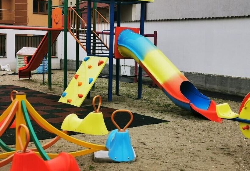 פנסיון Vila Sangria