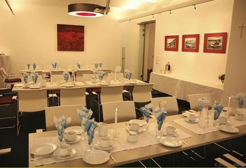 膳宿费 Villa Nova Hotel Garni