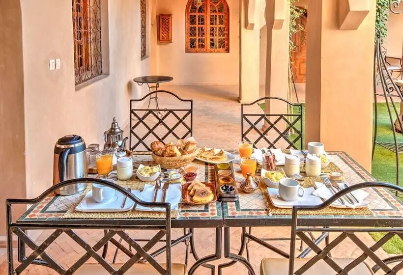Riad Janoub