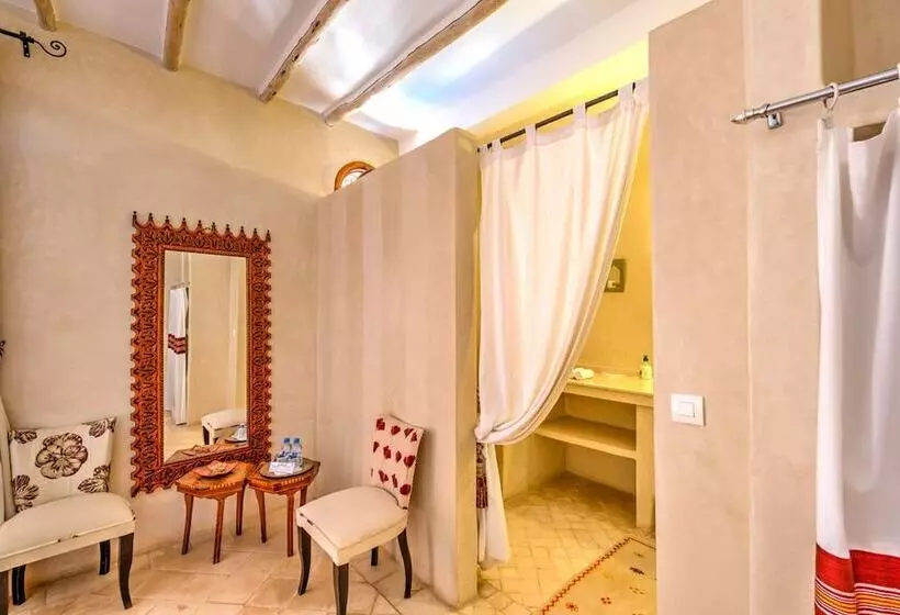 Riad Janoub
