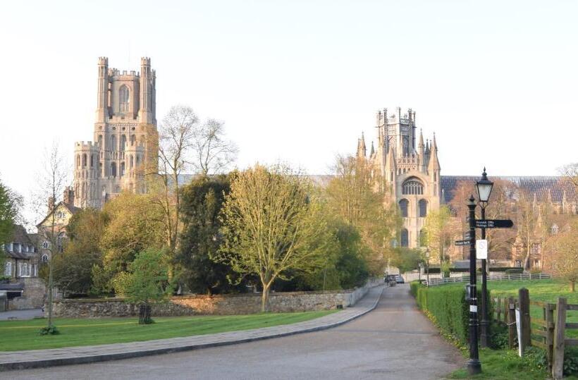 호스텔 Castle Lodge