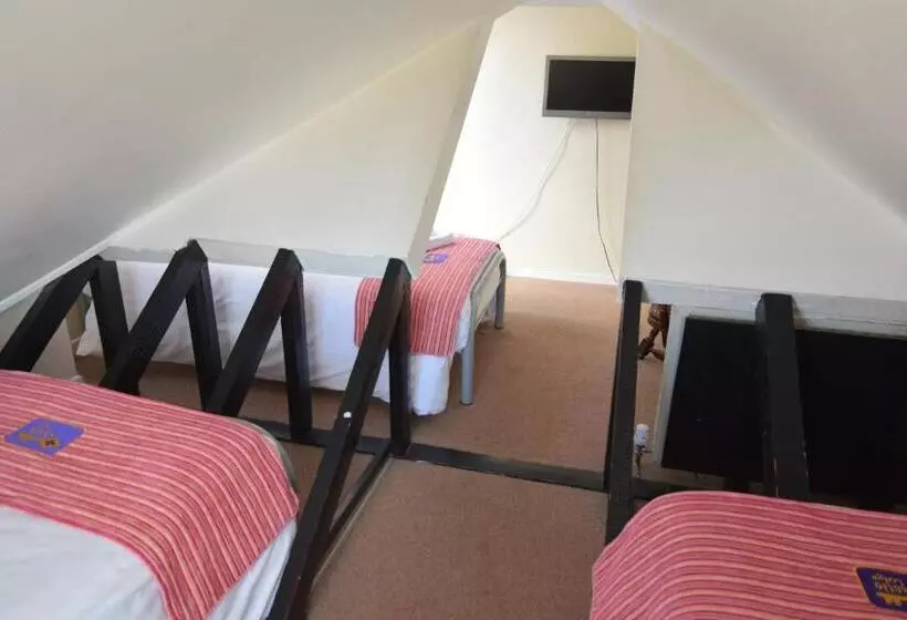 Retkeilymaja Castle Lodge