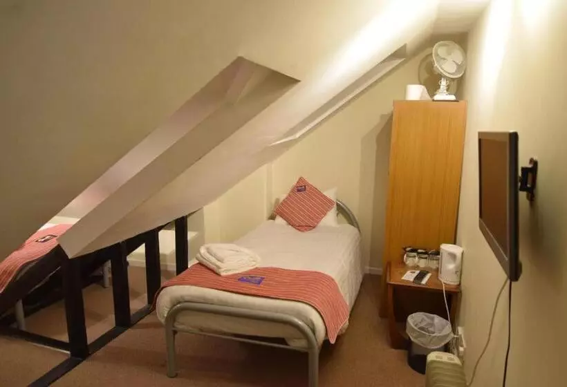 Retkeilymaja Castle Lodge