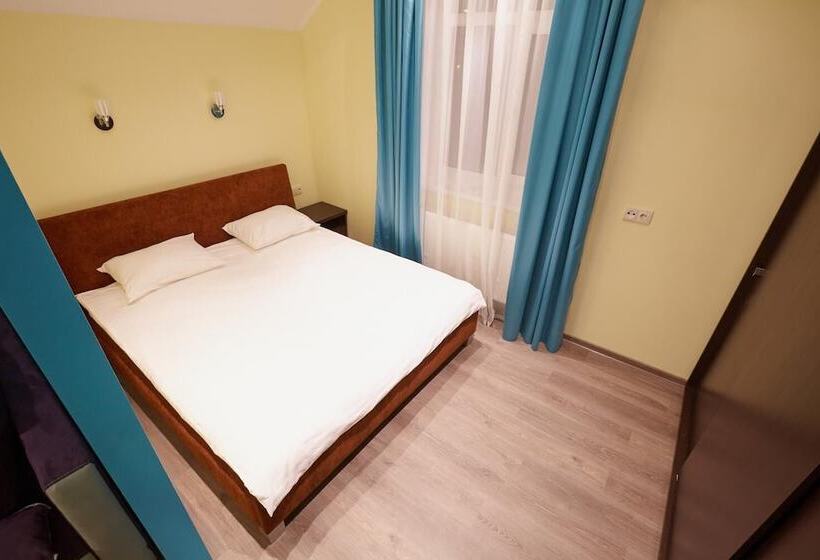 Apartment Fedkovycha