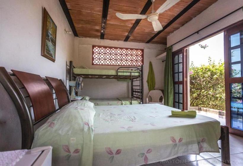 پانسیون Casa Tara