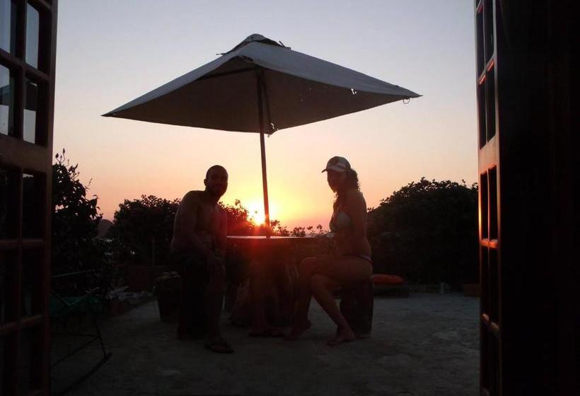 پانسیون Casa Tara