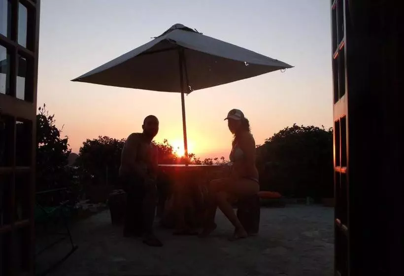 ペンション Casa Tara