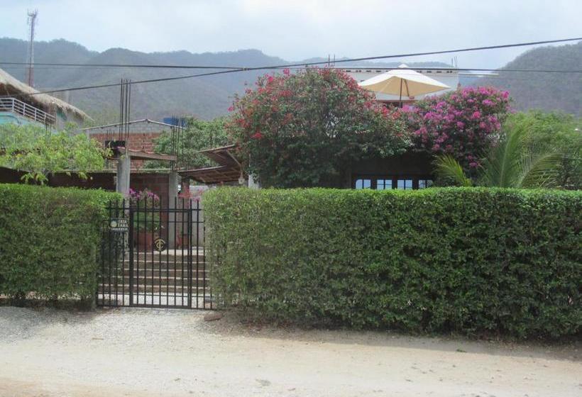 پانسیون Casa Tara