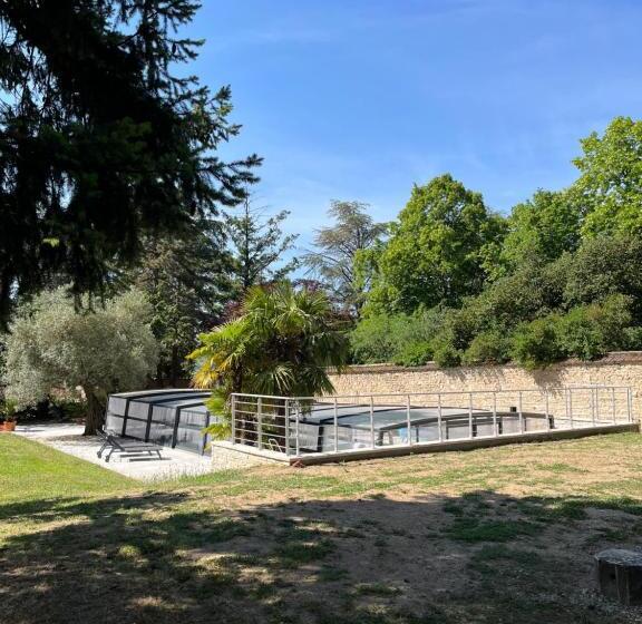 פנסיון Chateau De La Chapelle Des Bois