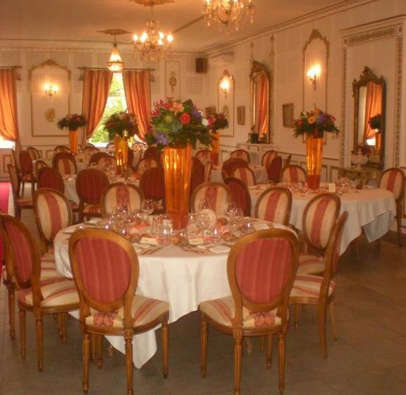 פנסיון Chateau De La Chapelle Des Bois