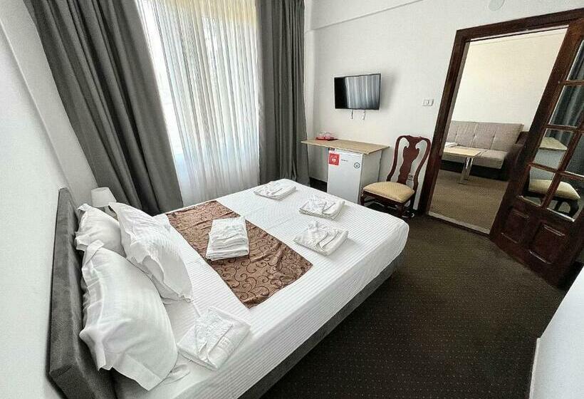 بنسيون Decebal Eforie Nord