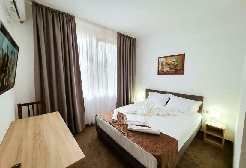 بنسيون Decebal Eforie Nord