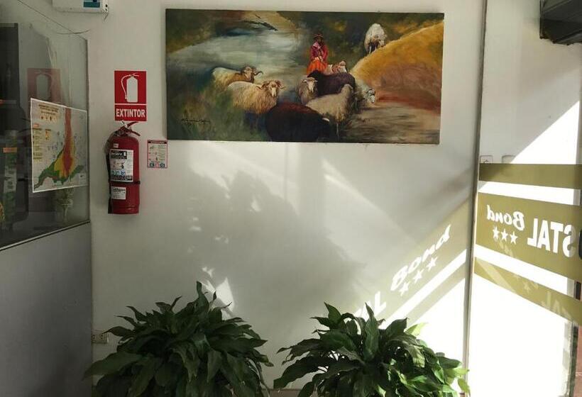 פנסיון Hostal Bond