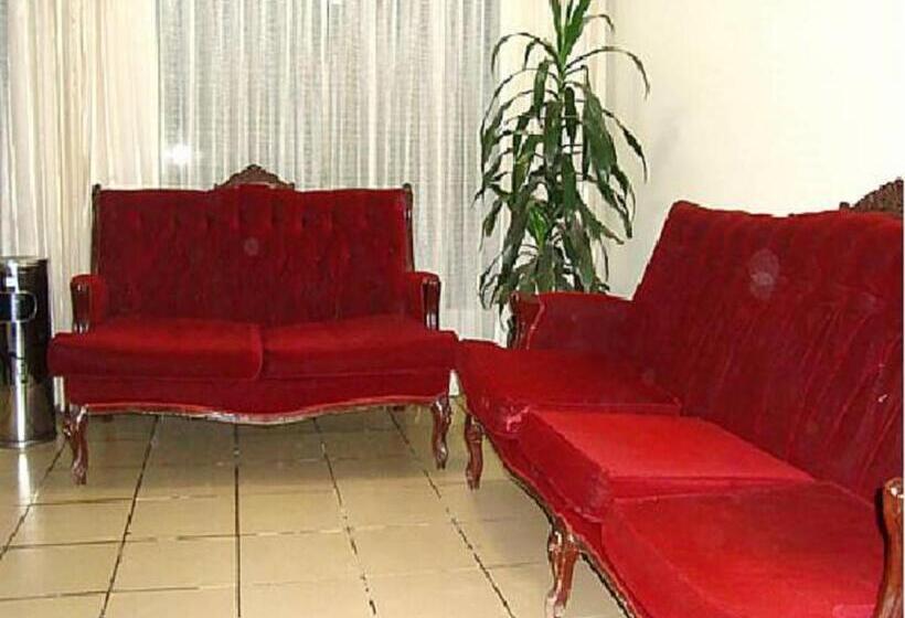 פנסיון Hostal Bond