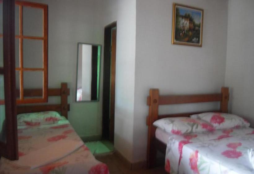 پانسیون Pousada Estrela Matutina