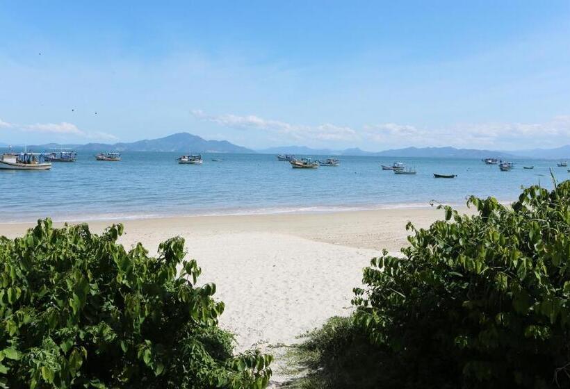 پانسیون Pousada Oceânica