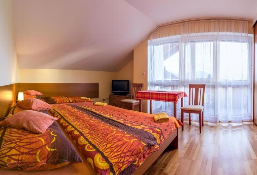 פנסיון Privat Baja