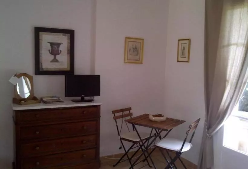 پانسیون Putt Tee Country