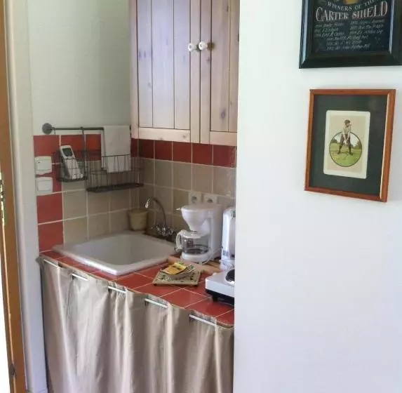 پانسیون Putt Tee Country