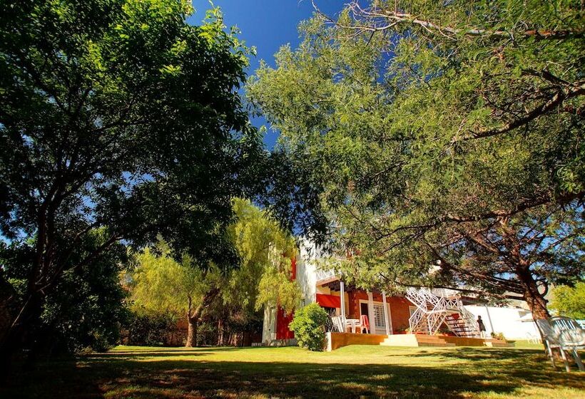 فندق صغير Posada De Las Sierras