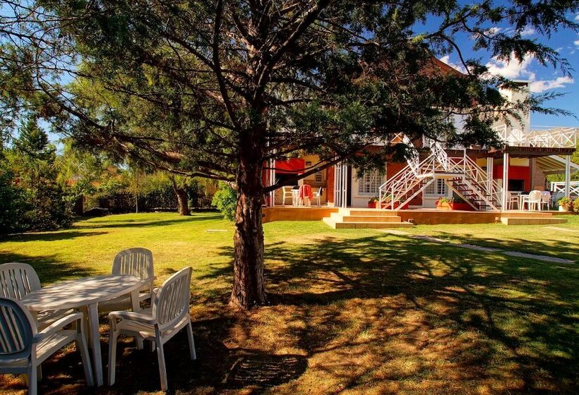 فندق صغير Posada De Las Sierras