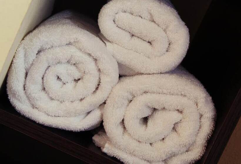 فندق صغير Posada De Las Sierras