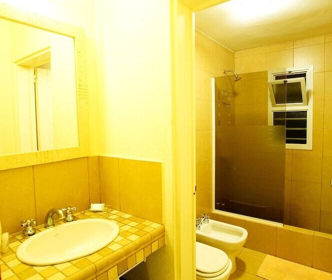 فندق صغير Posada De Las Sierras