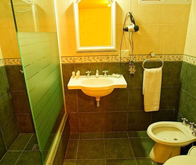 فندق صغير Posada De Las Sierras