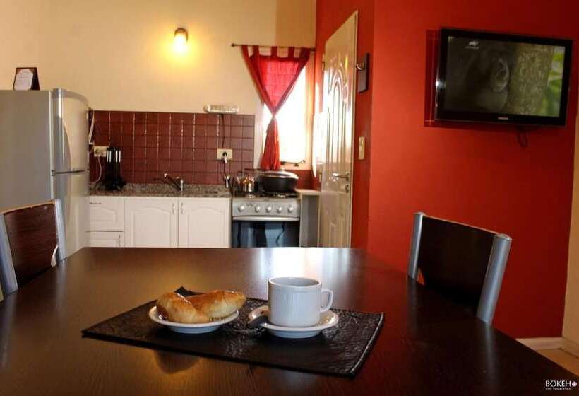 فندق صغير Posada De Las Sierras