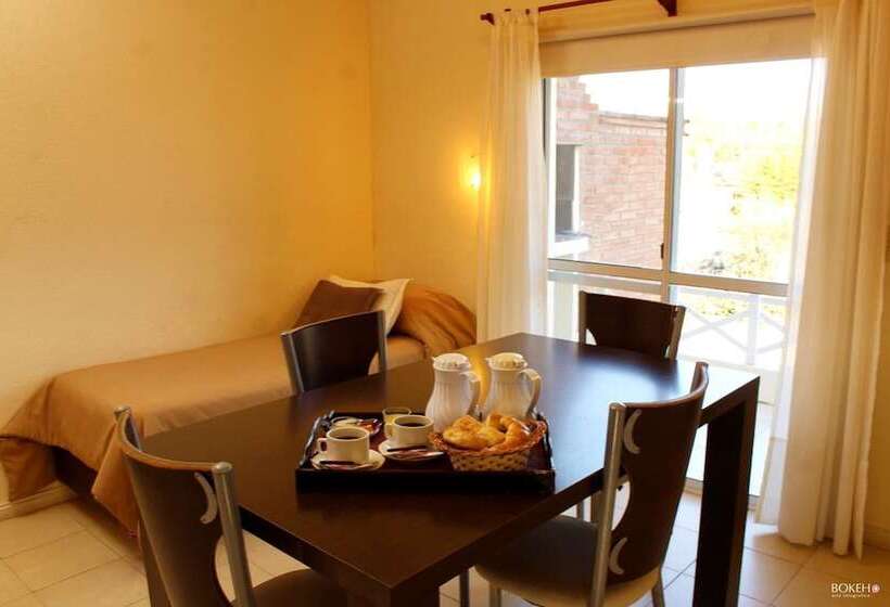 فندق صغير Posada De Las Sierras