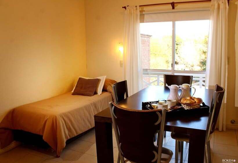 فندق صغير Posada De Las Sierras